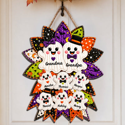 Quilted Effect Wreath Ghost Family 2D Flat - Personalized Wooden Sign - Halloween Decor for Grandma & Grandpa